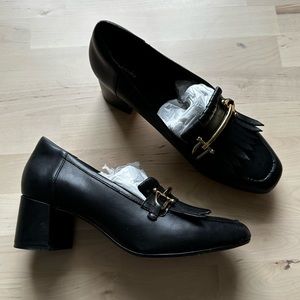 Heeled loafers